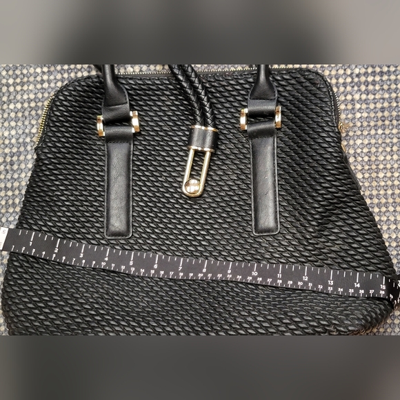 Just Fab purse. - Picture 2 of 15